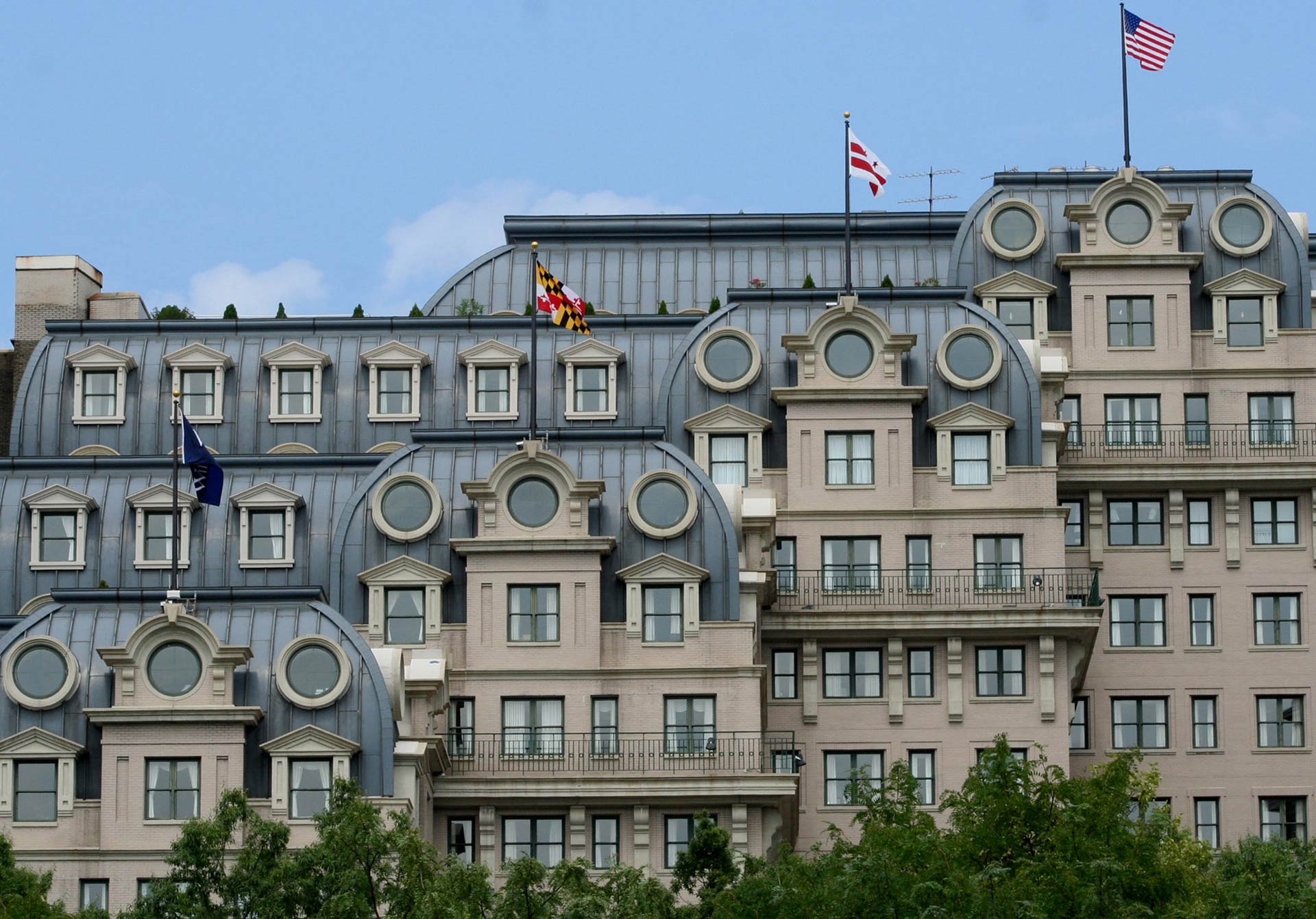 Photo of the Willard Office building in Washington DC